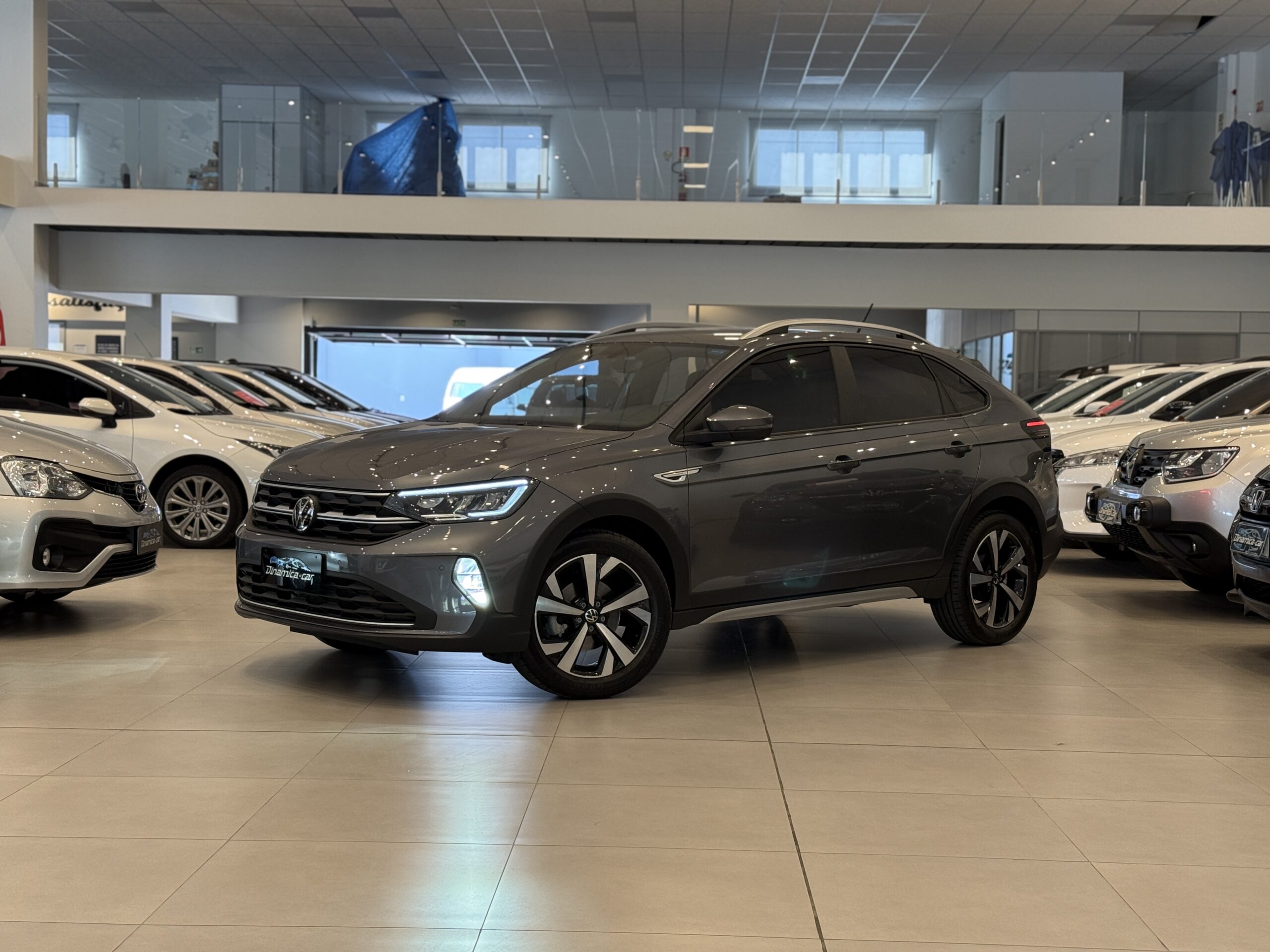 VOLKSWAGEN-NIVUS HIGHLINE DINAMICA CAR