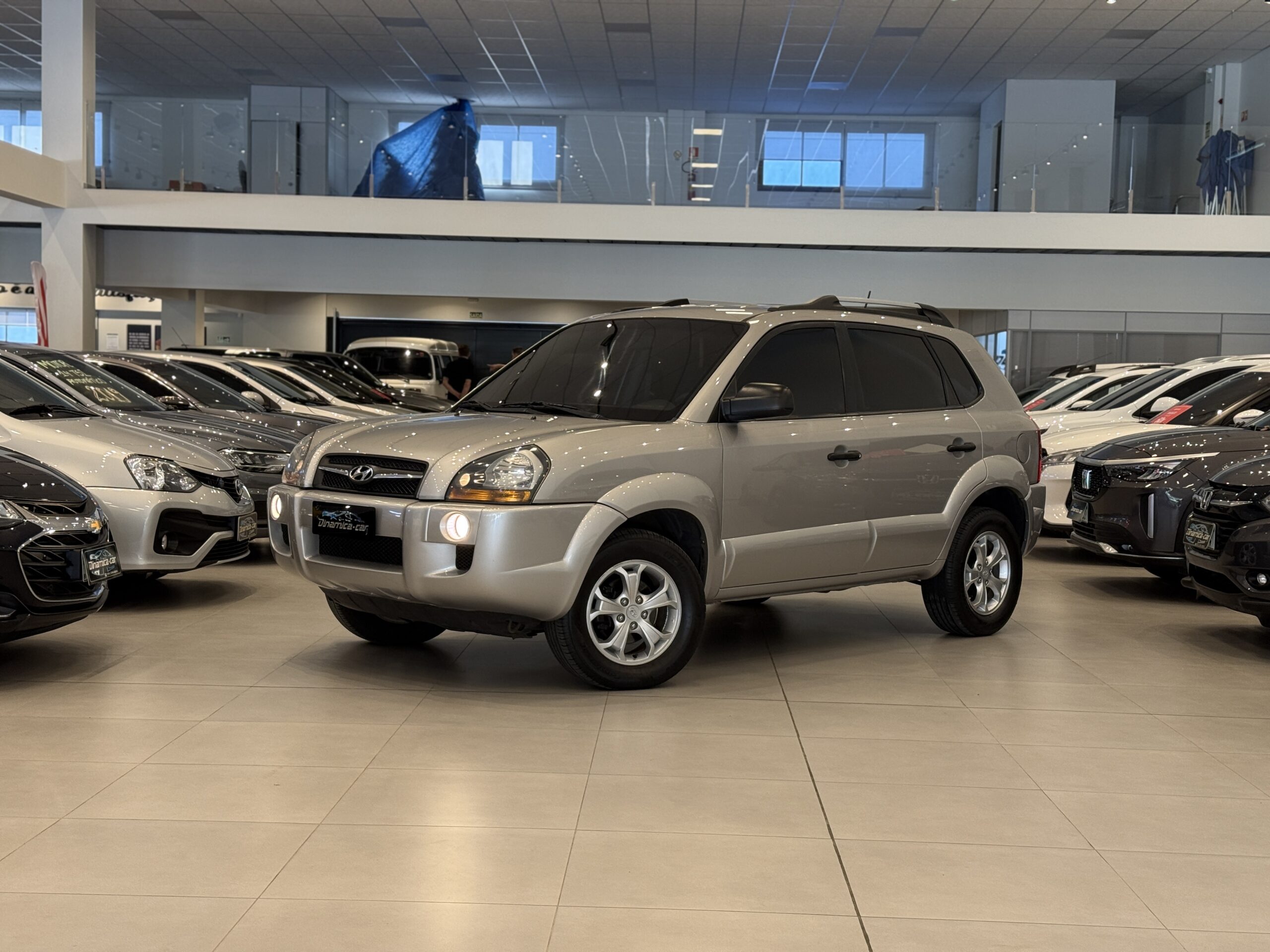 HYUNDAI-TUCSON 2.0 DINAMICA CAR