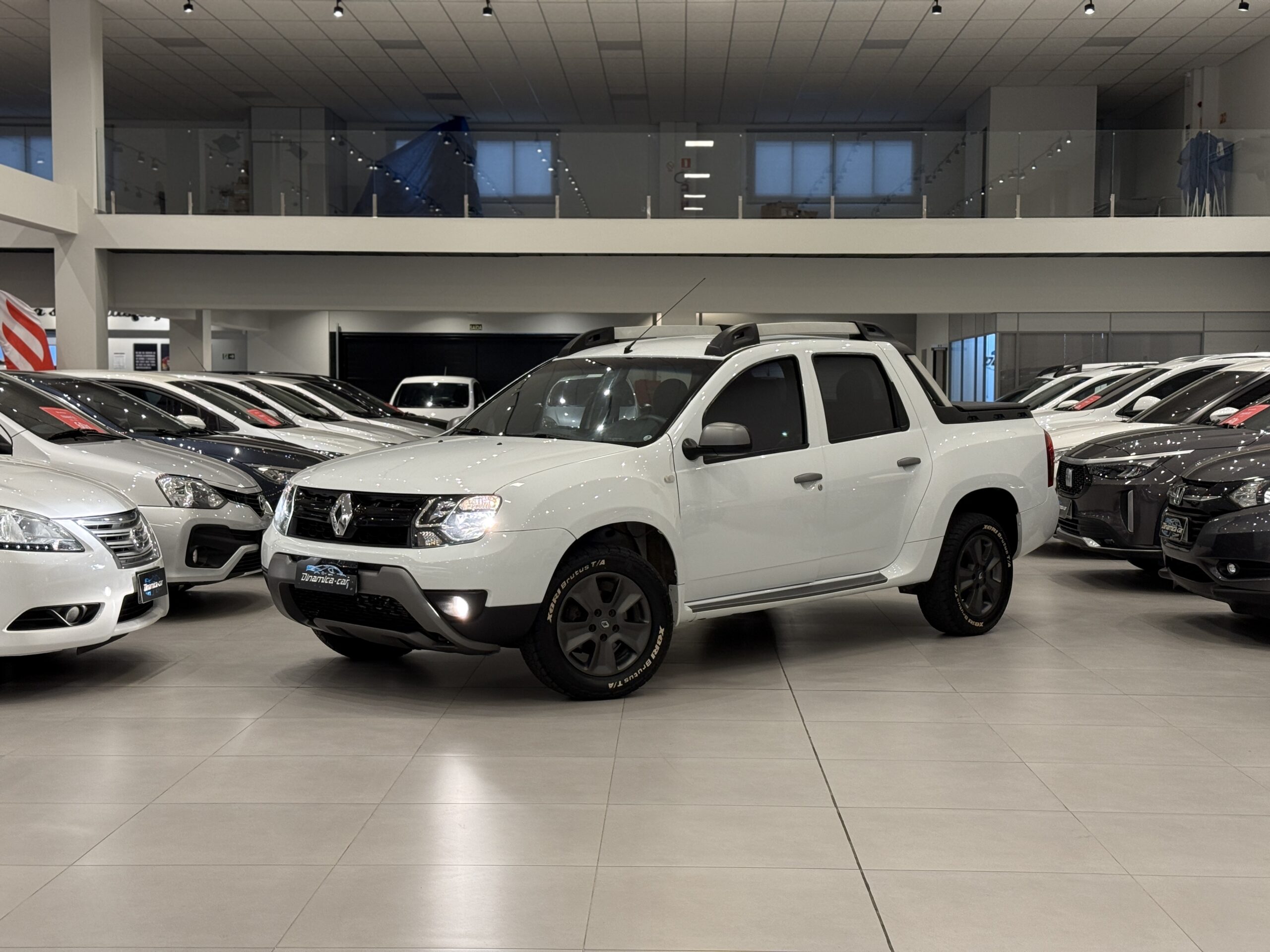 RENAULT-DUSTER OROCH DYNAMIQUE DINAMICA CAR