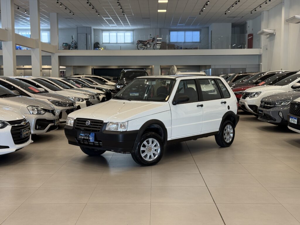 O FIAT-UNO MILLE FIRE 1.0 2008 é muito mais do que um simples carro popular; ele é uma instituição do mercado automobilístico brasileiro. No ano de 2008, o modelo vivia um de seus melhores momentos em termos de custo-benefício e aceitação de mercado, consolidando-se como a escolha racional tanto para o trabalhador autônomo quanto para frotistas e jovens em busca do primeiro carro.