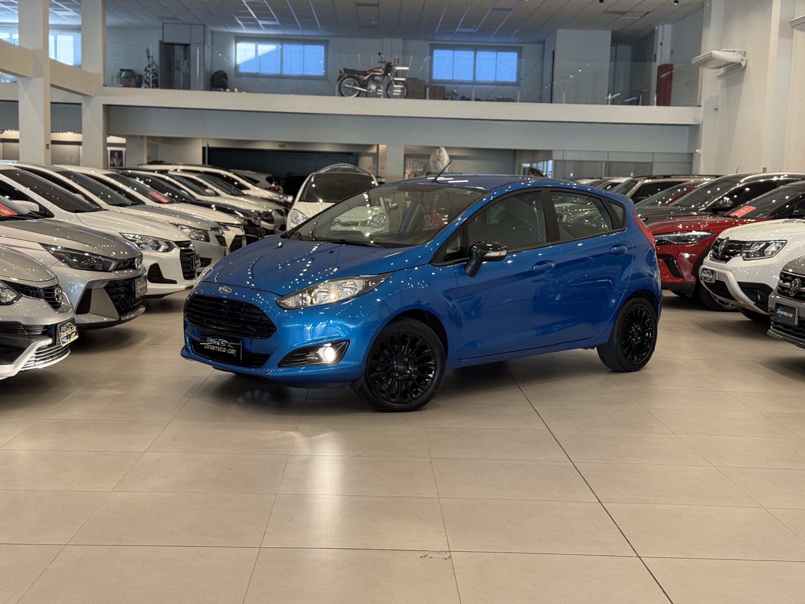 Exemplo de pesquisa: Chevrolet cruze, preto, 2020