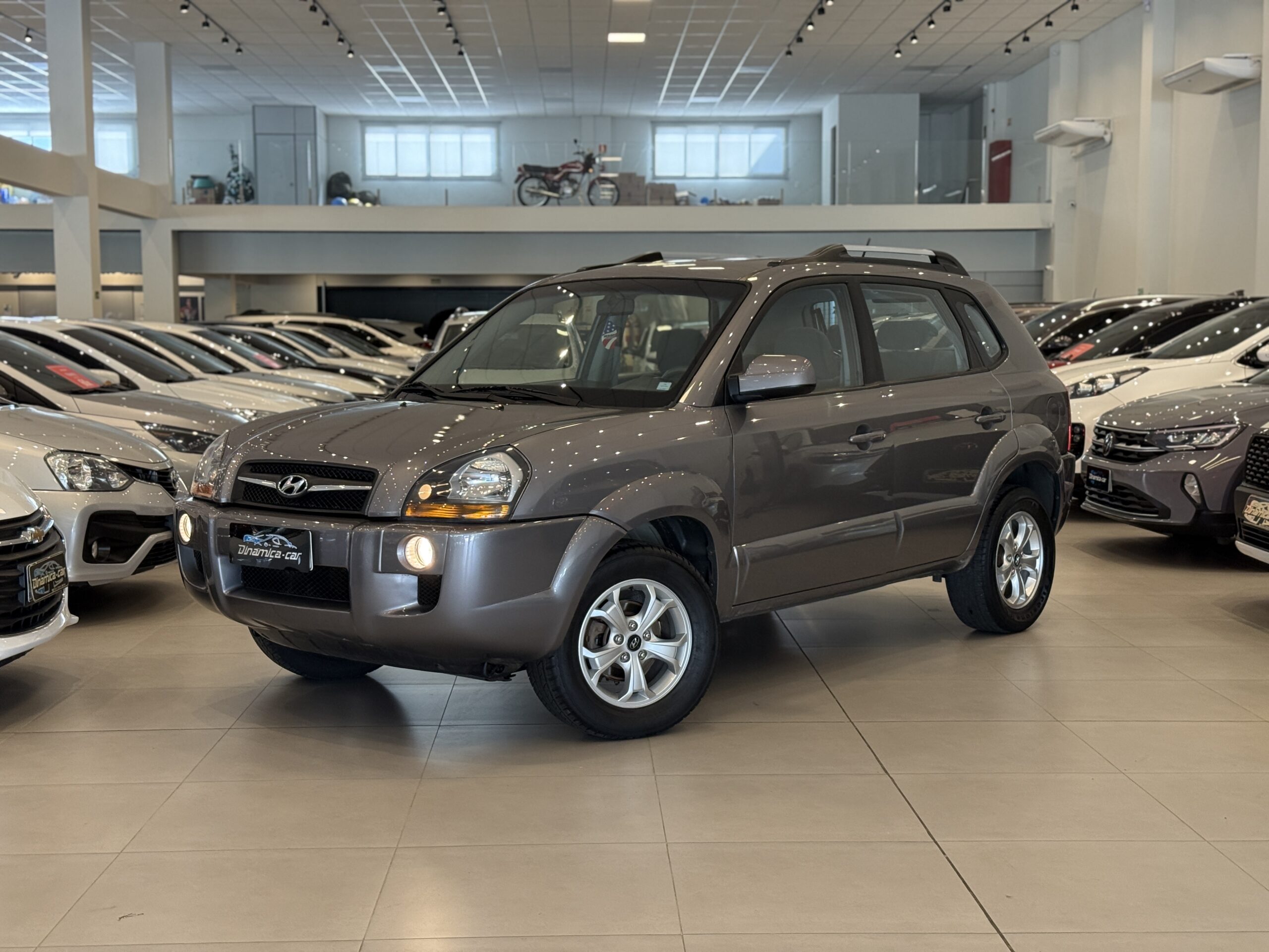 HYUNDAI-TUCSON GLS DINAMICA CAR