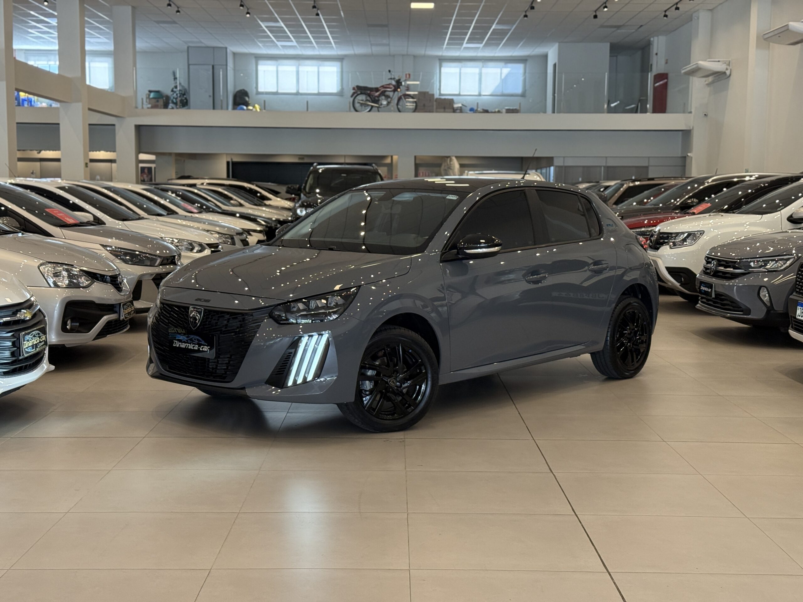 PEUGEOT-208 STYLE DINAMICA CAR