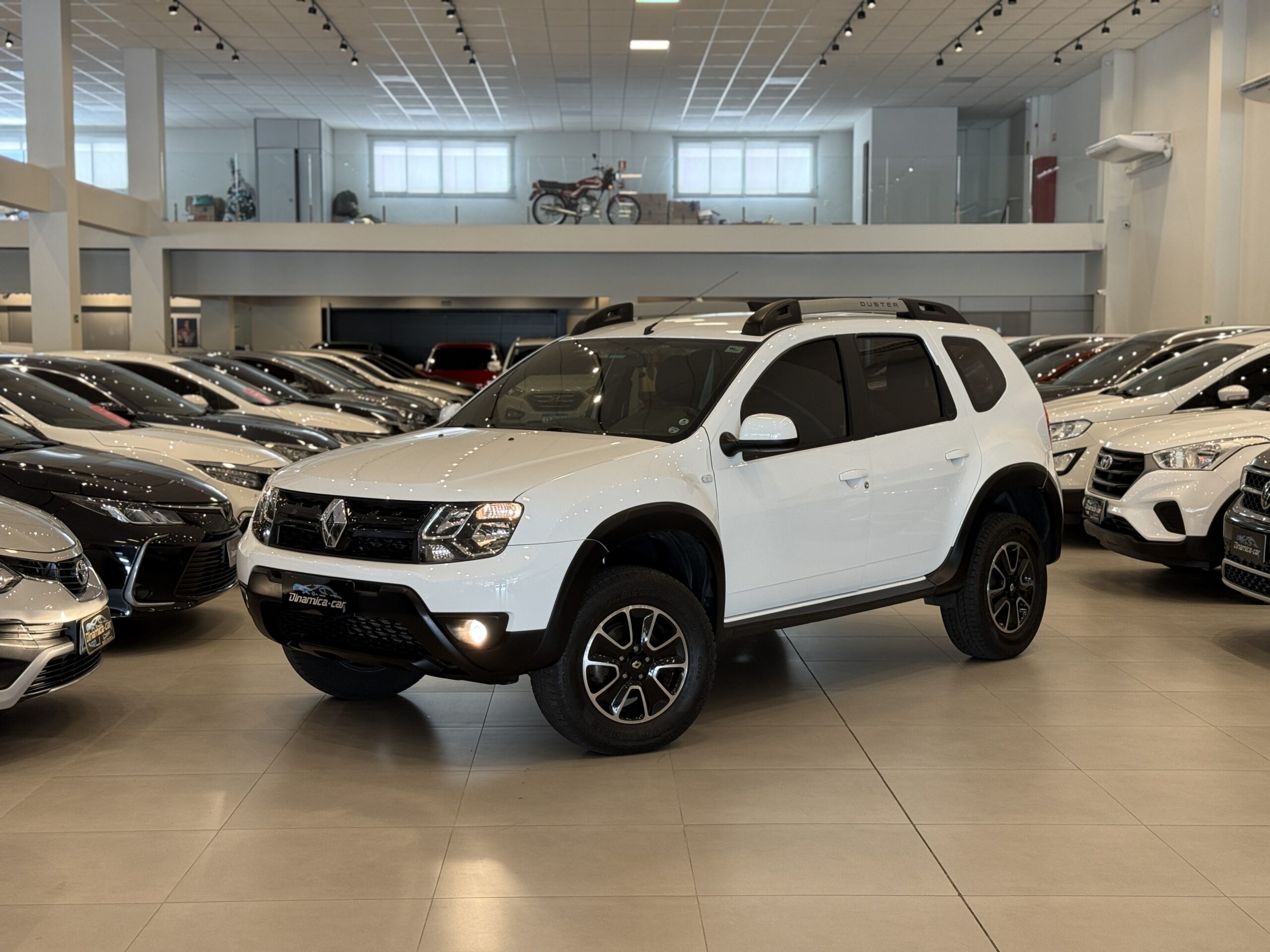 RENAULT-DUSTER DYNAMIQUE DINAMICA CAR