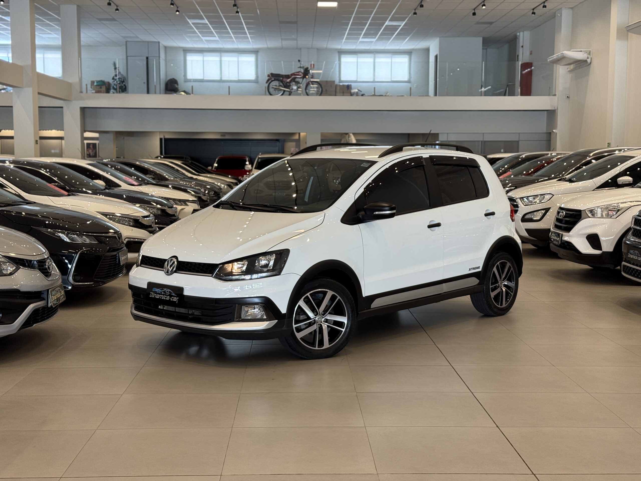 VOLKSWAGEN-FOX XTREME DINAMICA CAR