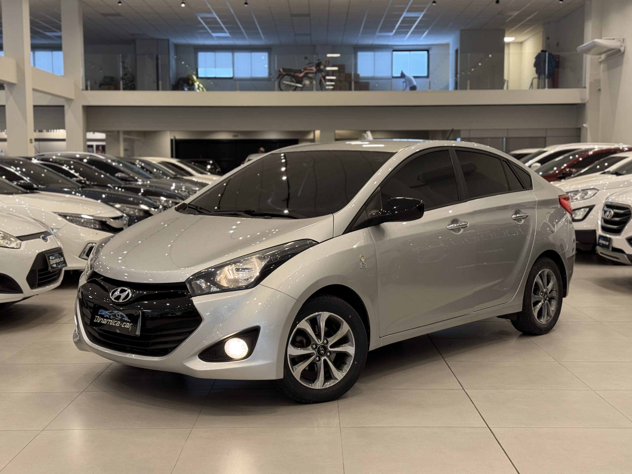 Exemplo de pesquisa: Chevrolet cruze, preto, 2020