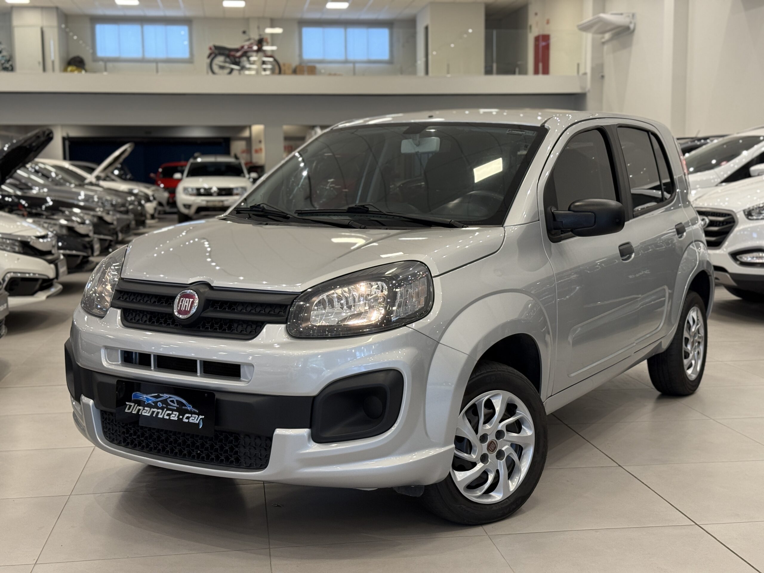 FIAT-UNO ATTRACTIVE DINAMICA CAR