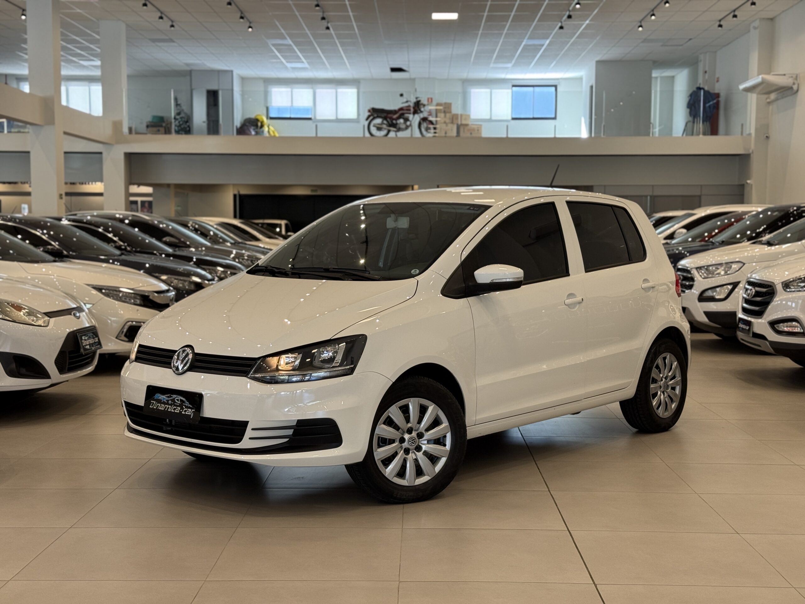 VOLKSWAGEN-FOX TRENDLINE DINAMICA CAR