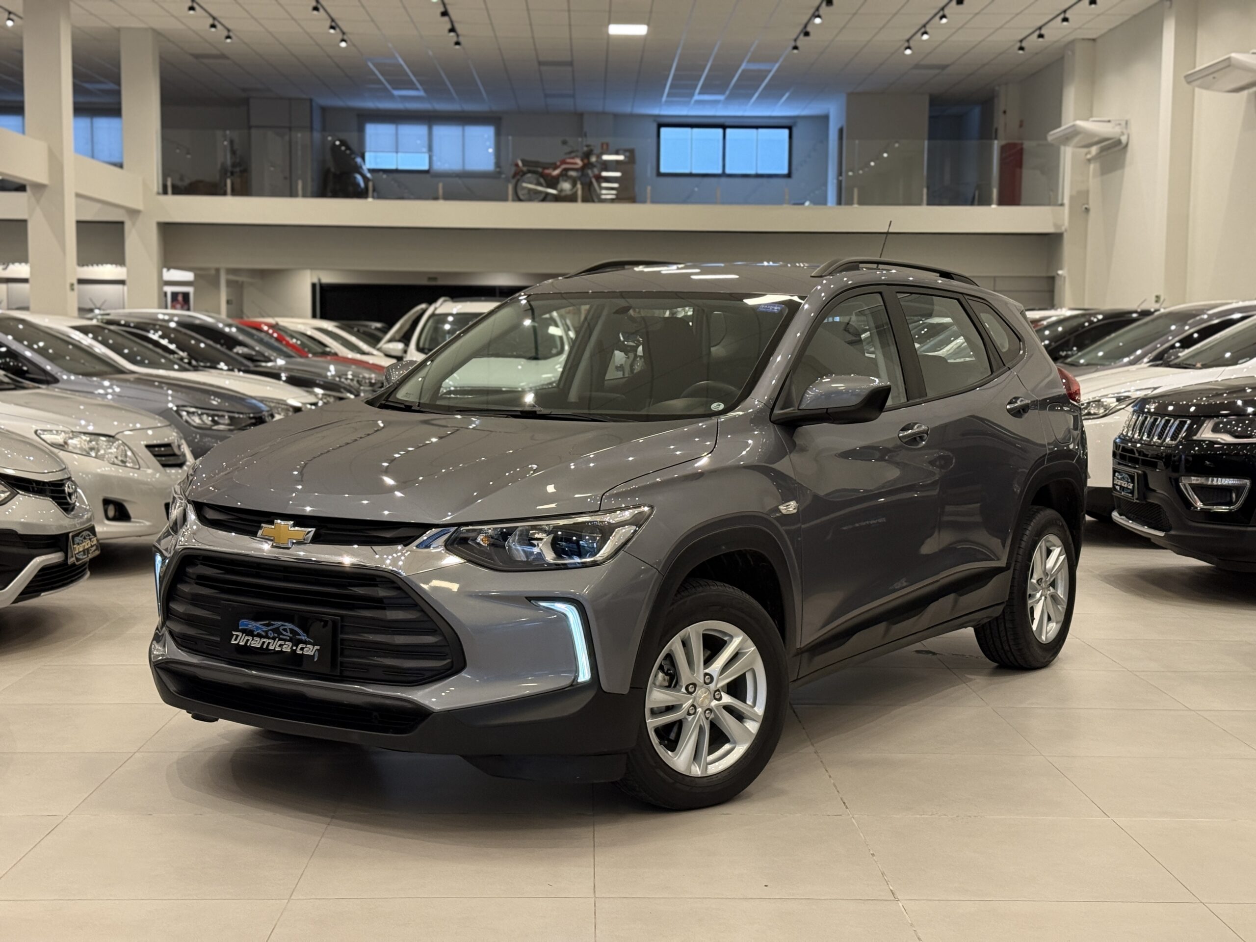 Exemplo de pesquisa: Chevrolet cruze, preto, 2020