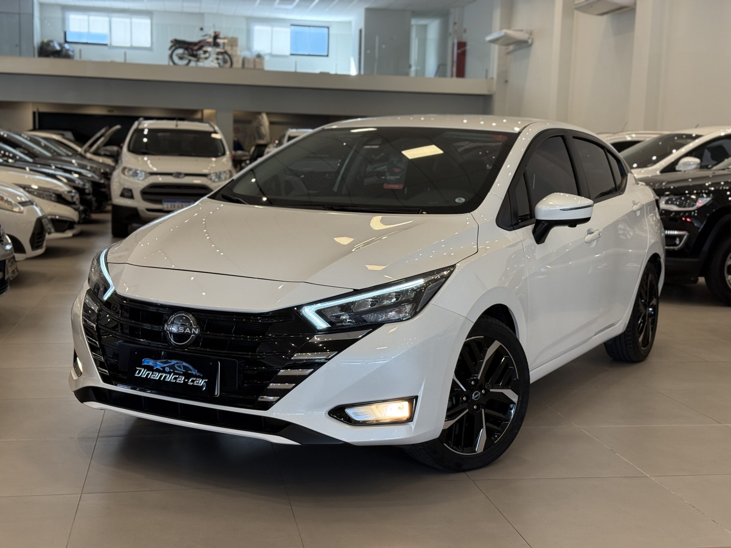 NISSAN-VERSA ADVANCE DINAMICA CAR