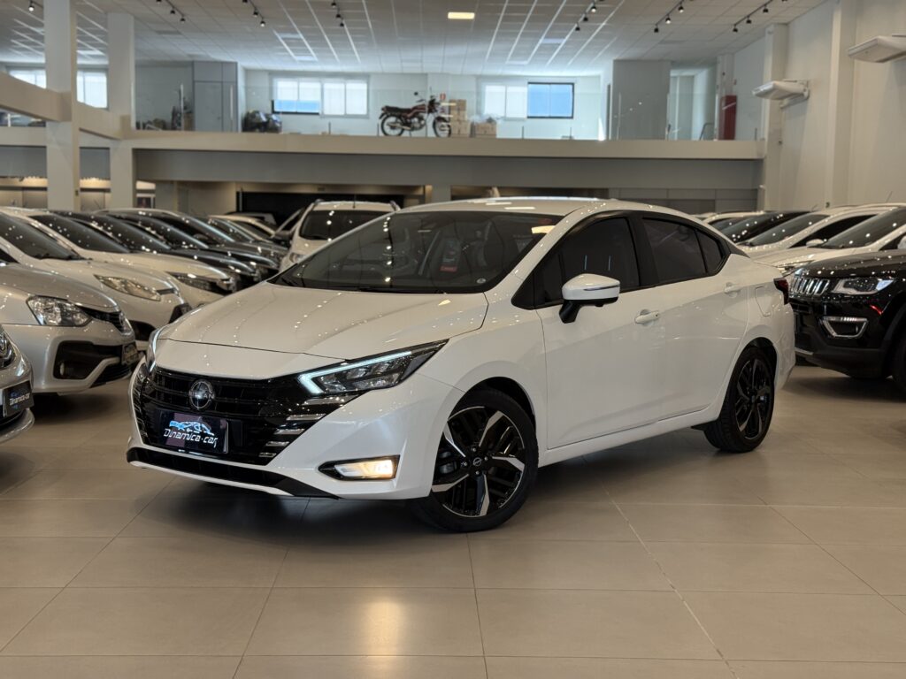 NISSAN-VERSA EXCLUSIVE DINAMICA CAR