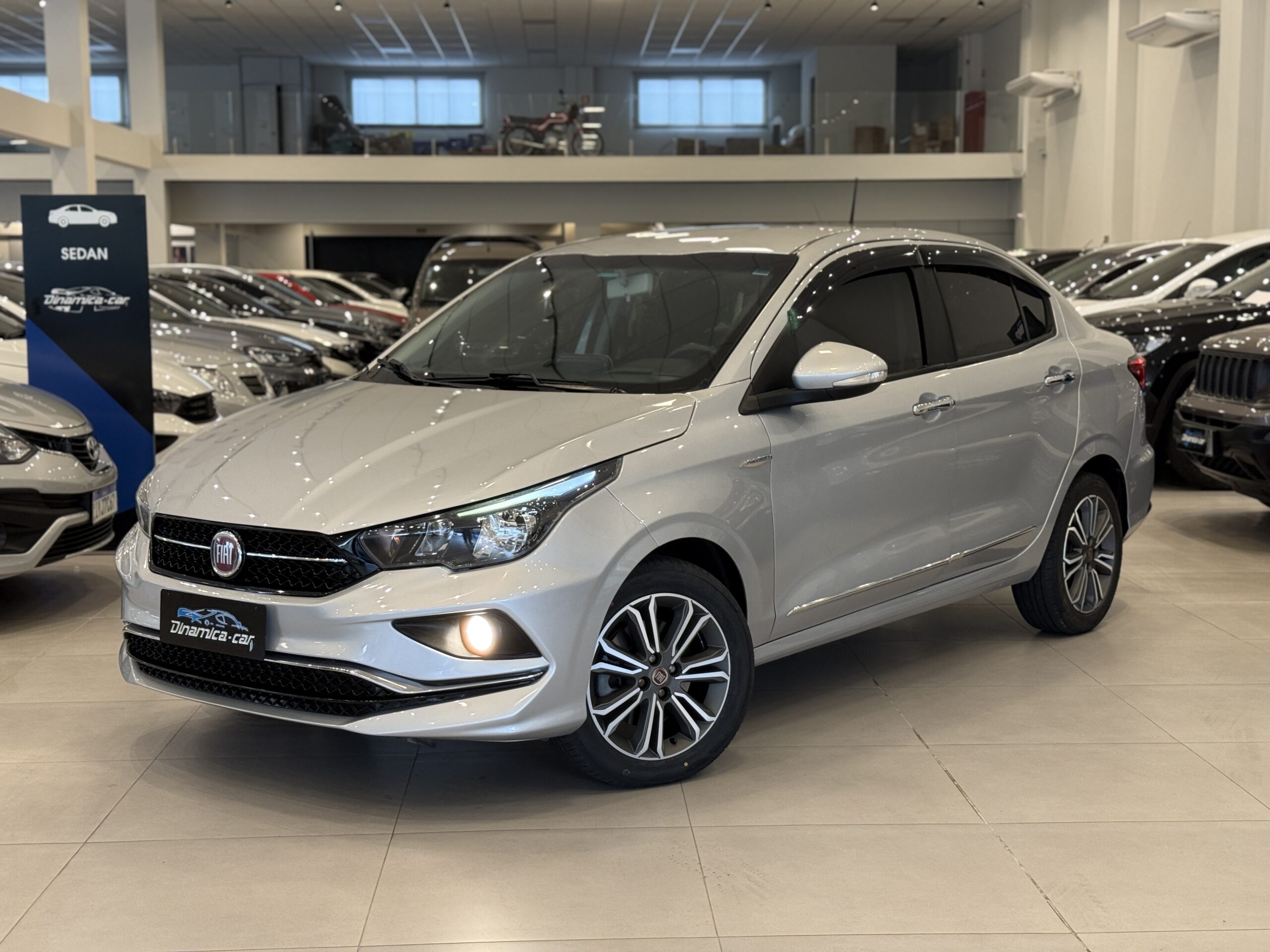 Exemplo de pesquisa: Chevrolet cruze, preto, 2020