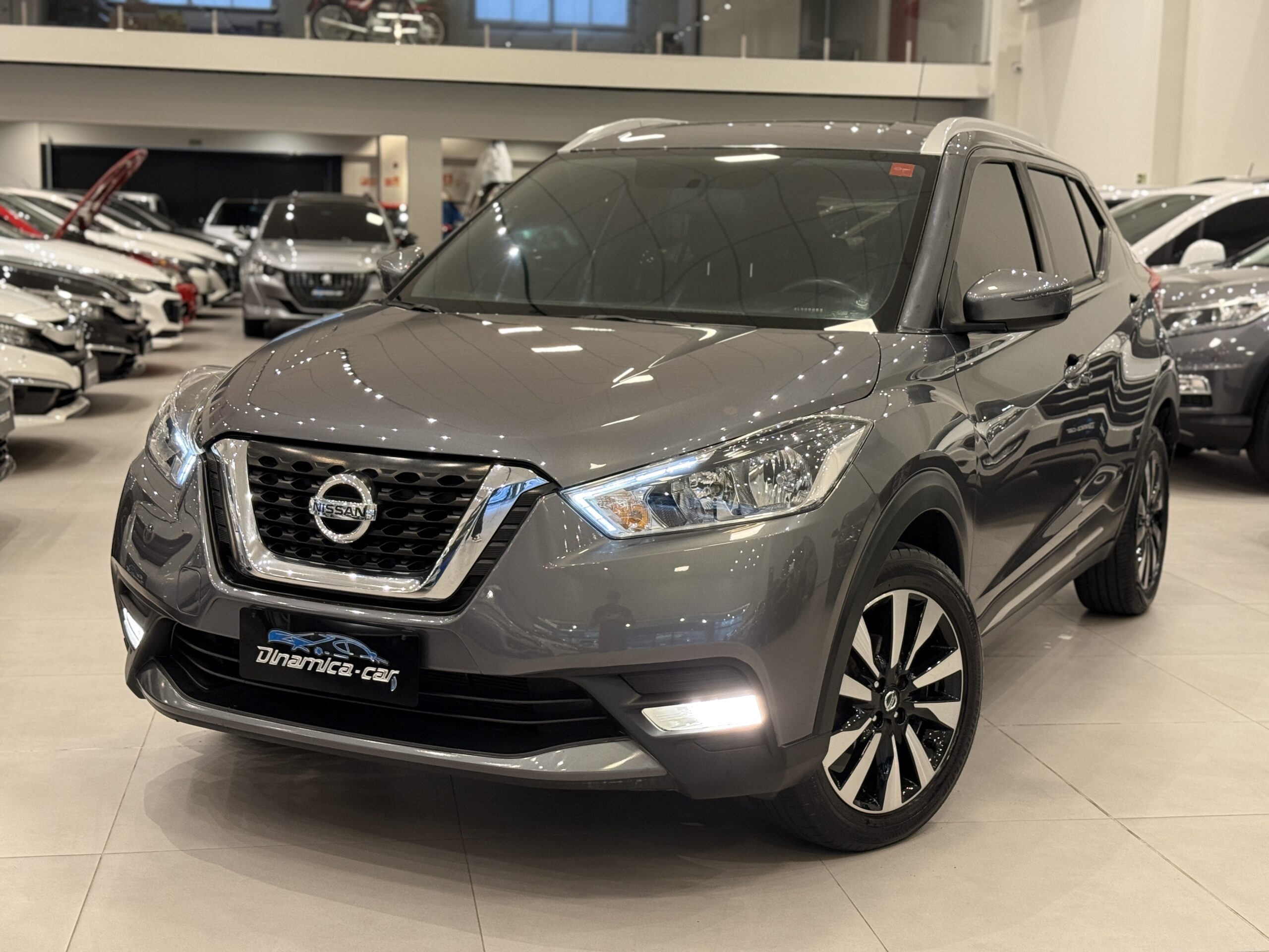 NISSAN-KICKS SV LIMITED DINAMICA CAR