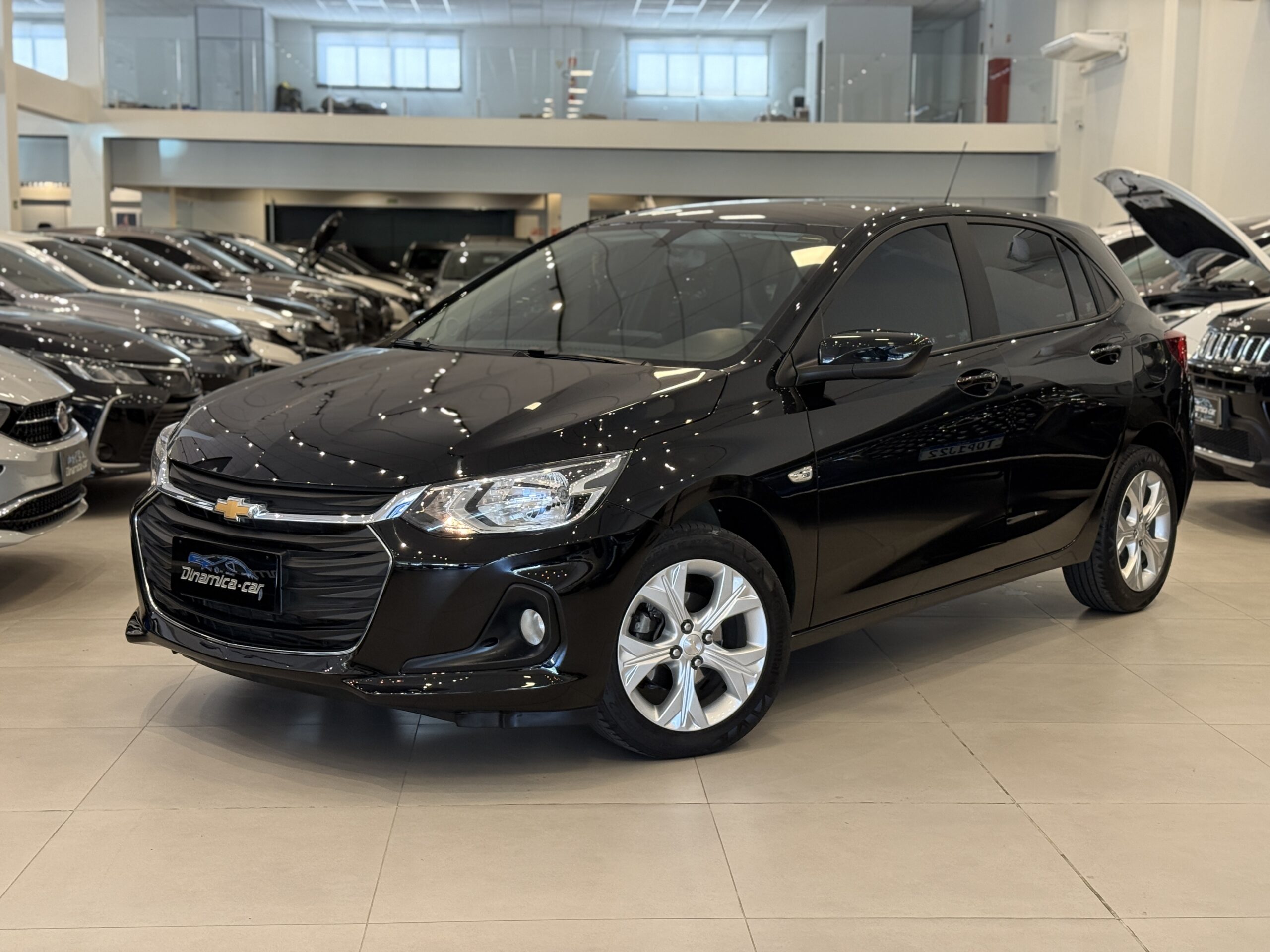 Exemplo de pesquisa: Chevrolet cruze, preto, 2020