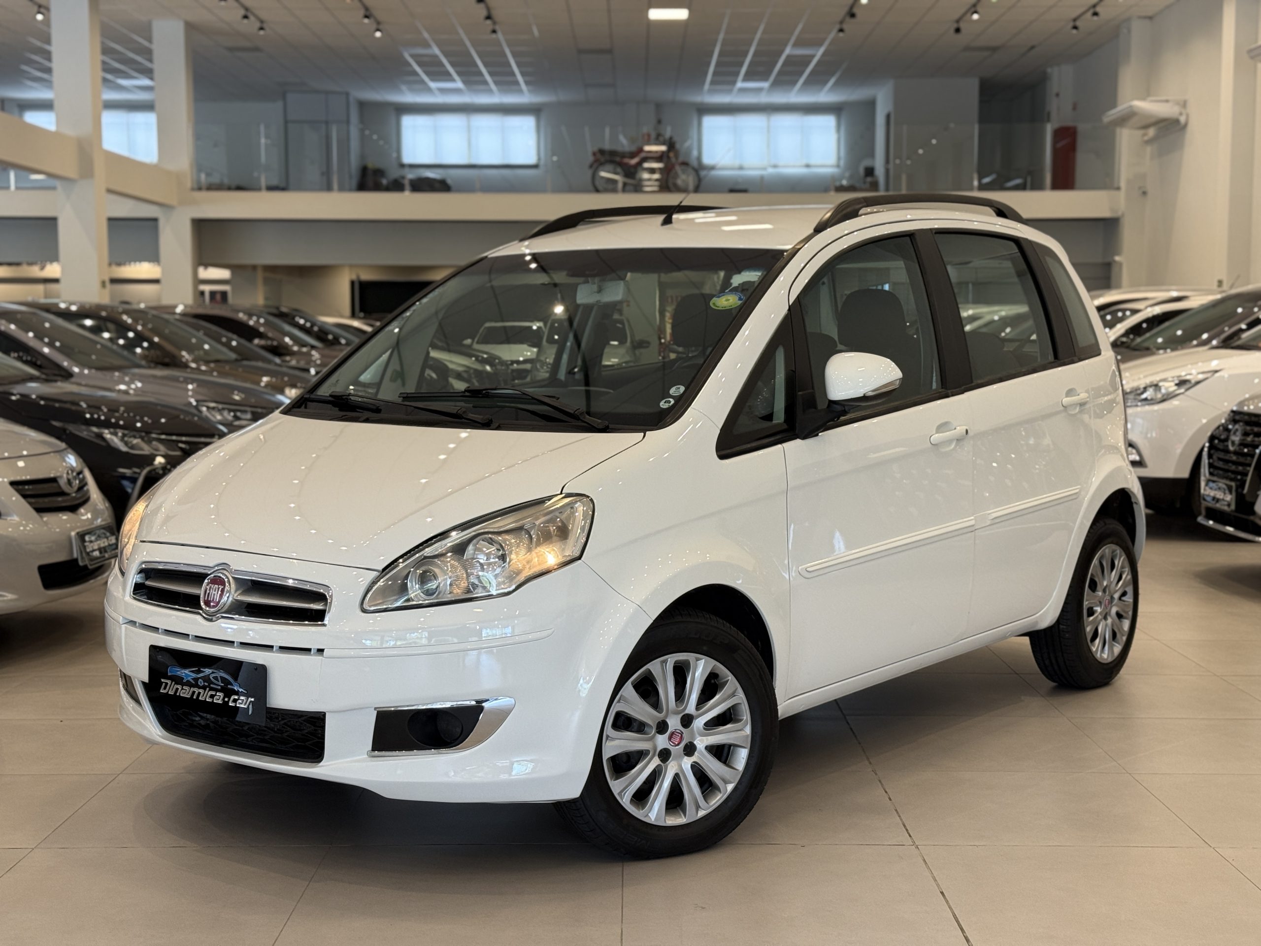 FIAT-IDEA ATTRACTIVE DINAMICA CAR