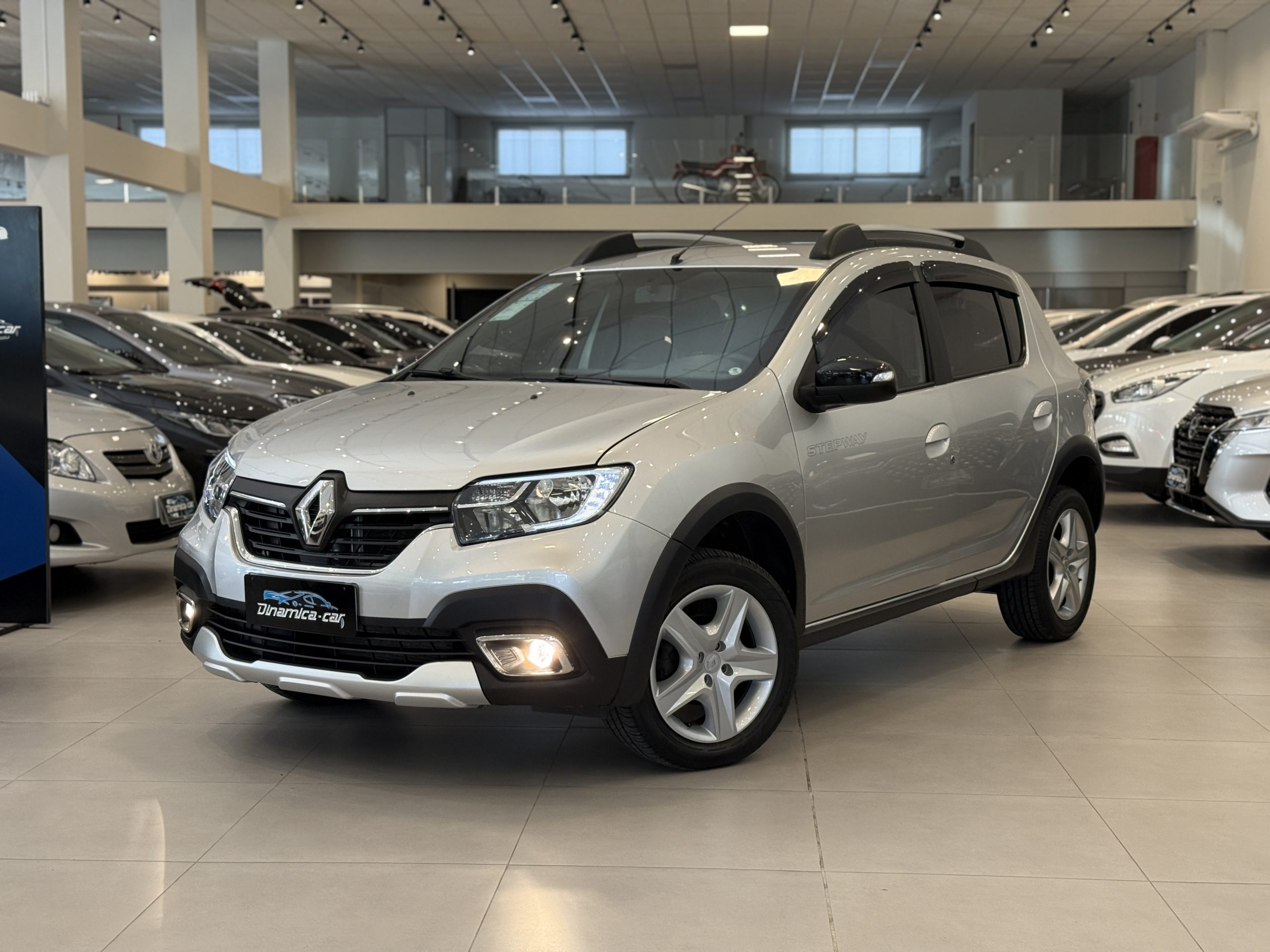 RENAULT-SANDERO STEPWAY ZEN DINAMICA CAR