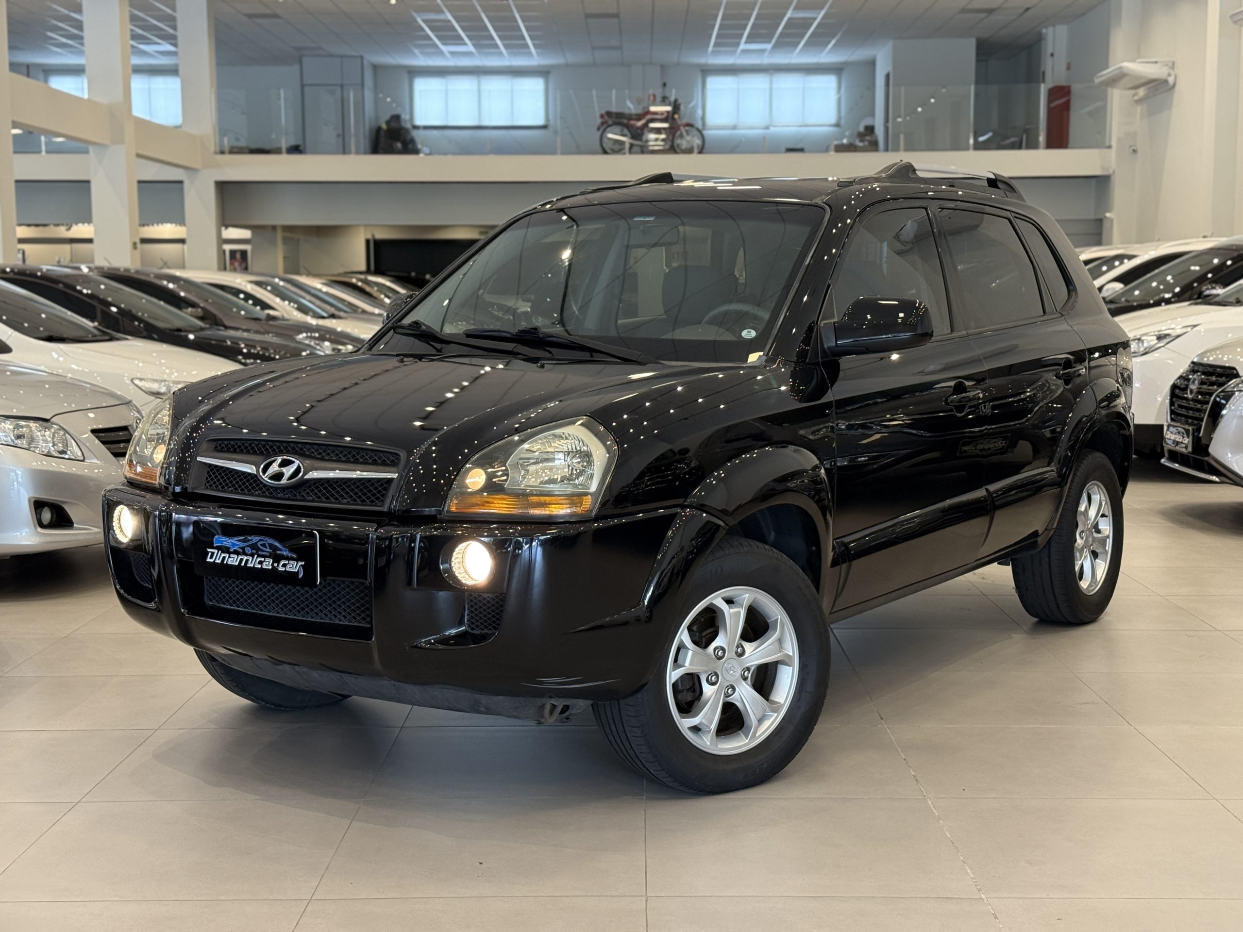 HYUNDAI-TUCSON 2.0 DINAMICA CAR